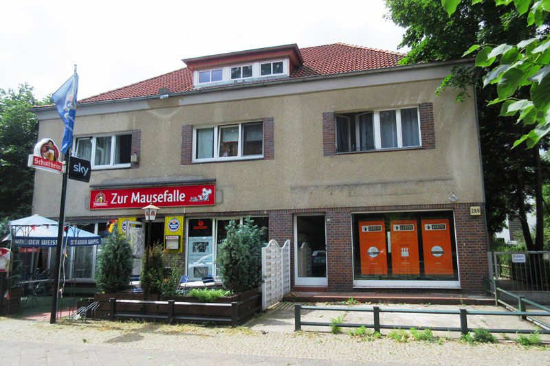 Wohn- und Geschäftshaus in Berlin-Reinickendorf,
