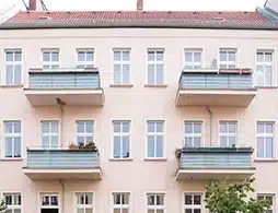 Wohn- und Geschäftshaus in Friedrichshain-Kreuzberg